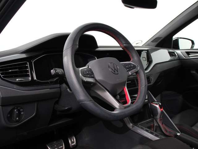 Volkswagen Polo 2