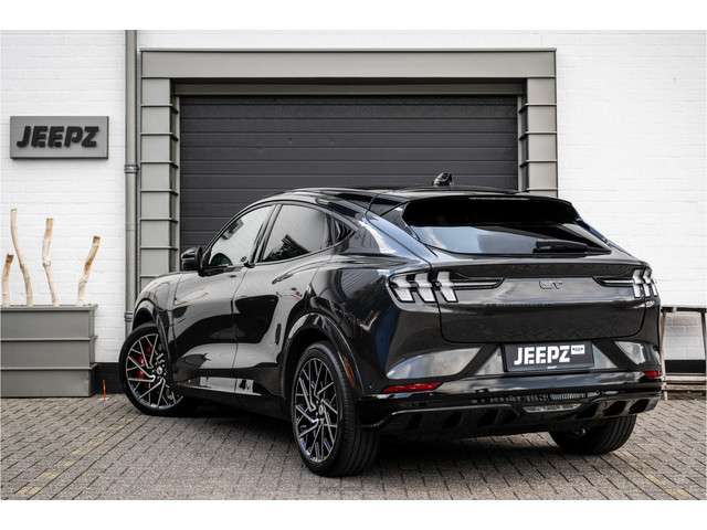Ford Mustang Mach-E 3