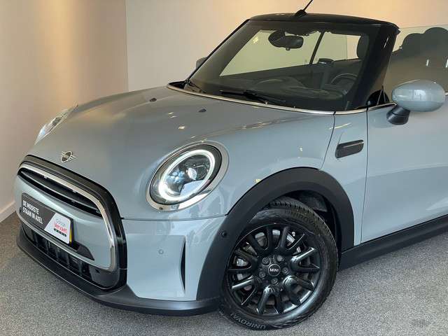 MINI Cooper Cabrio 3