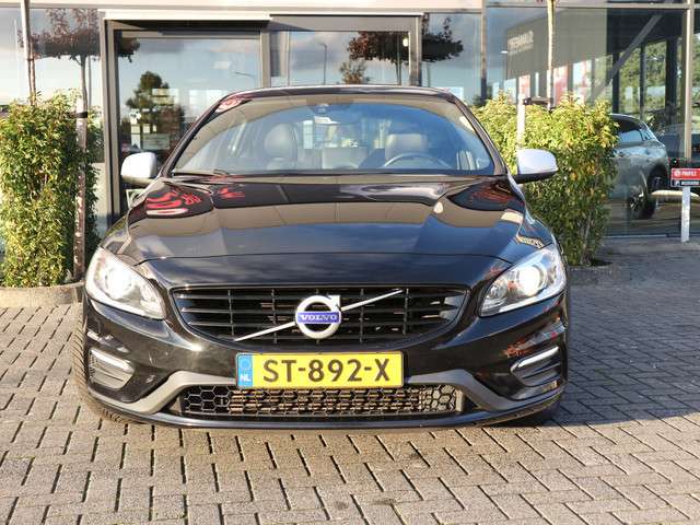 Volvo V60 2