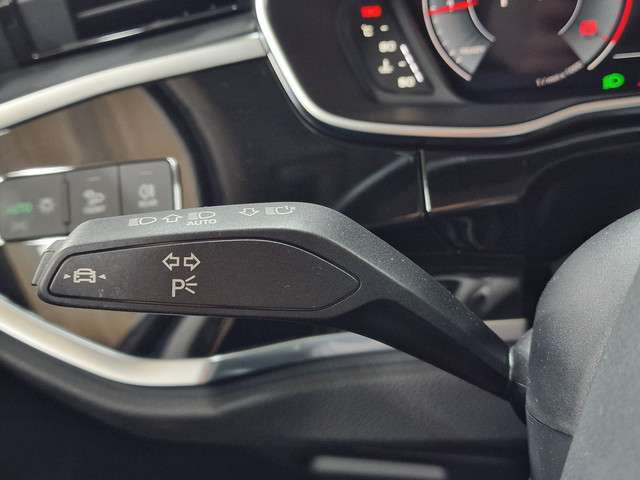 Audi Q3 2023 Benzine