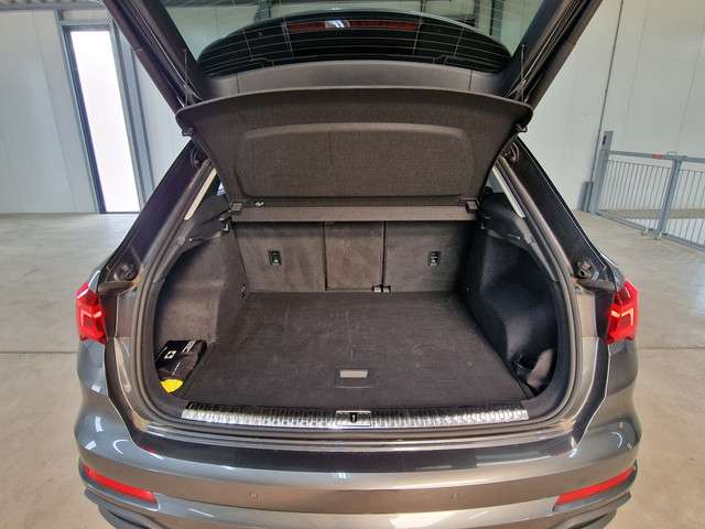 Audi Q3 2023 Benzine