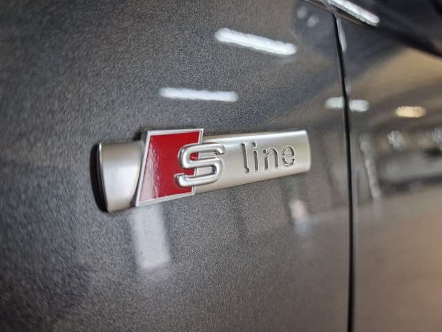 Audi Q3 2023 Benzine