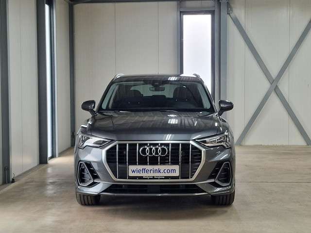 Audi Q3 2023 Benzine