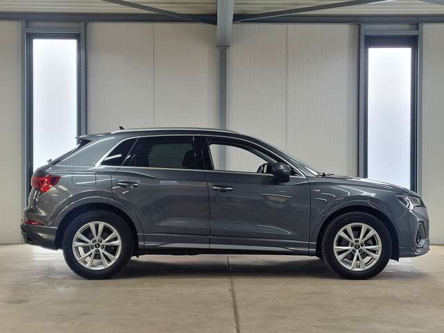Audi Q3 2023 Benzine