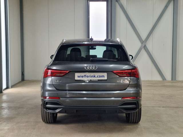 Audi Q3 2023 Benzine