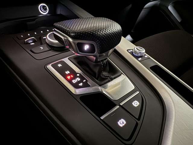 Audi A5 2018 Benzine