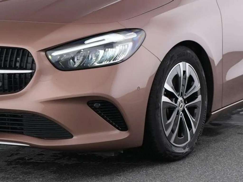 Mercedes-Benz B-Klasse 2023 Benzine