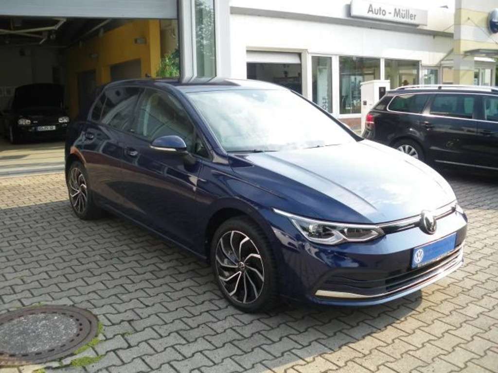 Volkswagen Golf 2022 Benzine