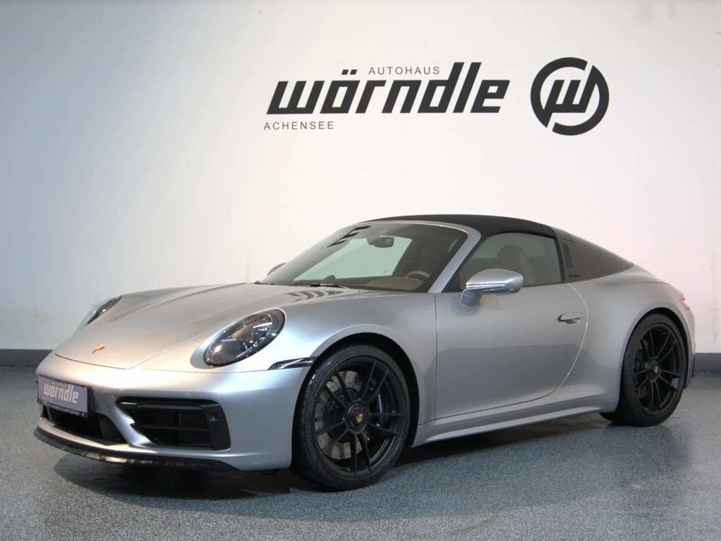 Porsche 911 2023 Benzine