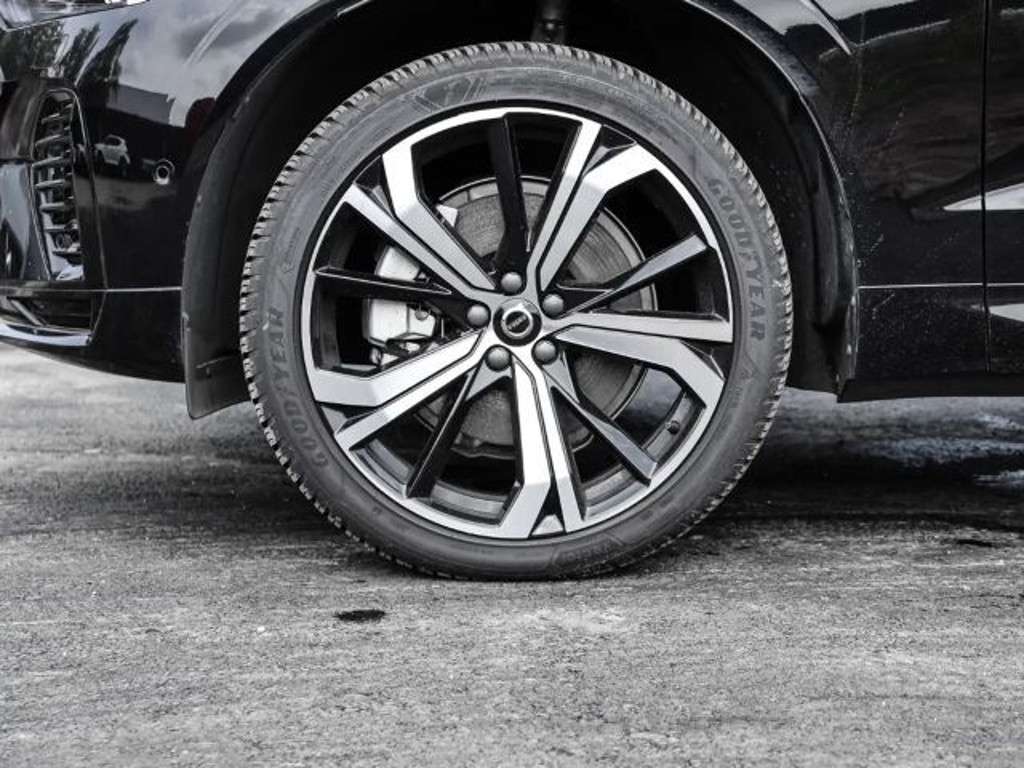 Volvo XC60 2023 Hybride Benzine