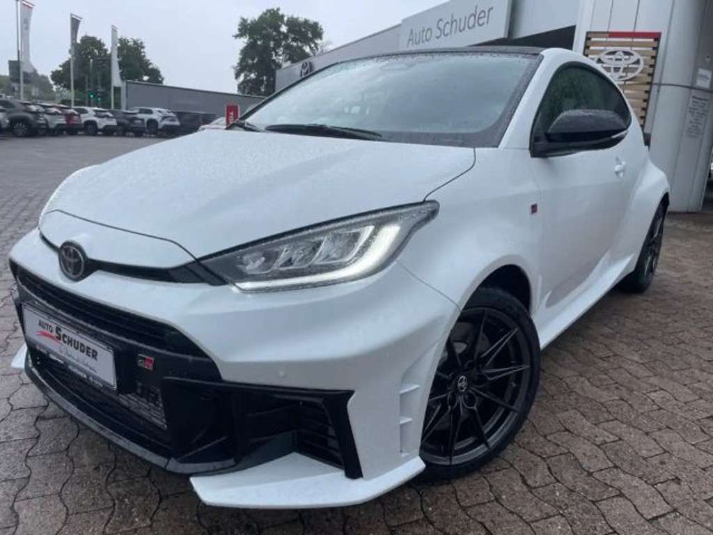 Toyota Yaris 2024 Benzine