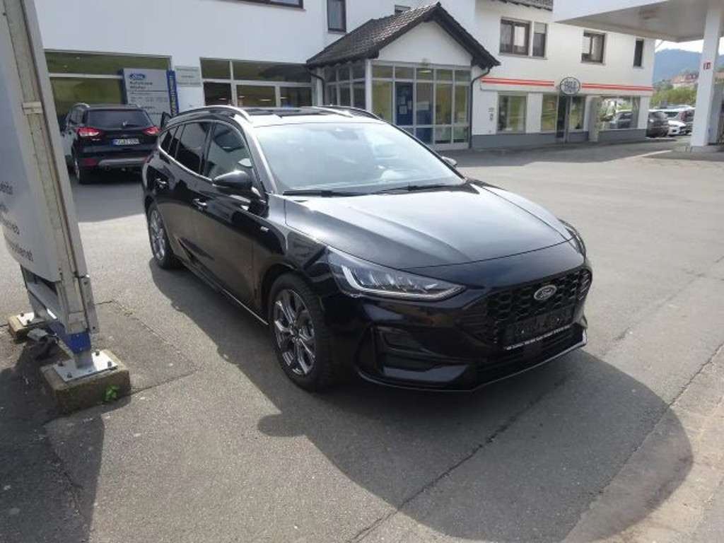 Ford Focus 2023 Hybride Benzine