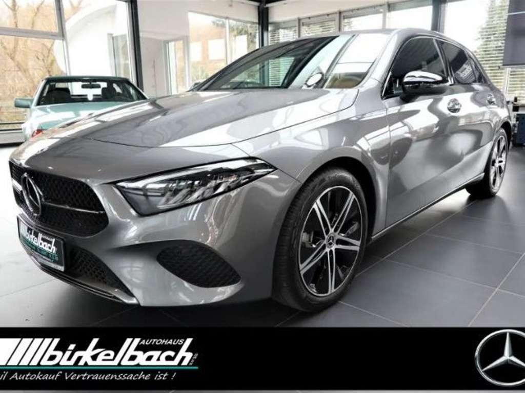 Mercedes-Benz A-Klasse 2024 Benzine