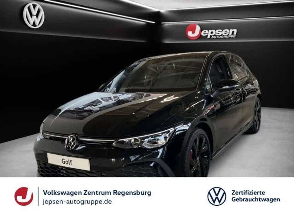Volkswagen Golf 2024 Benzine