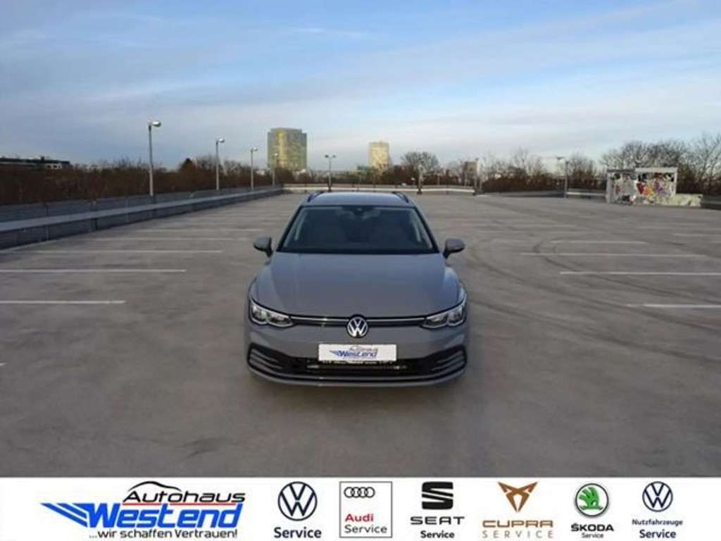 Volkswagen Golf 2024 Benzine
