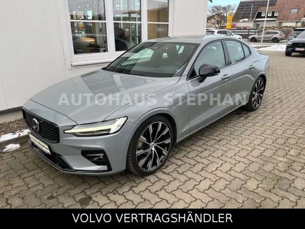 Volvo S60 2023 Benzine