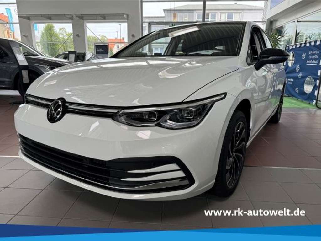 Volkswagen Golf 2024 Benzine