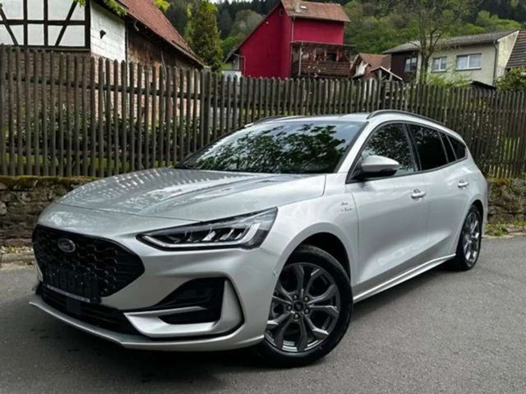 Ford Focus 2023 Benzine