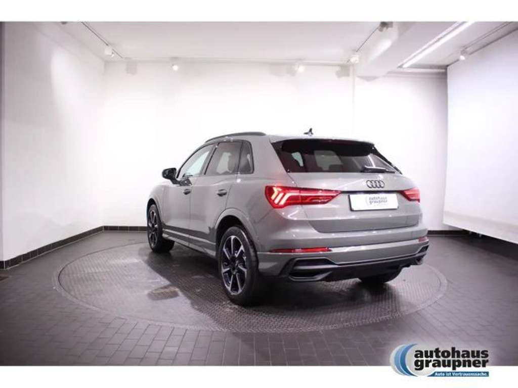 Audi Q3 2025 Benzine