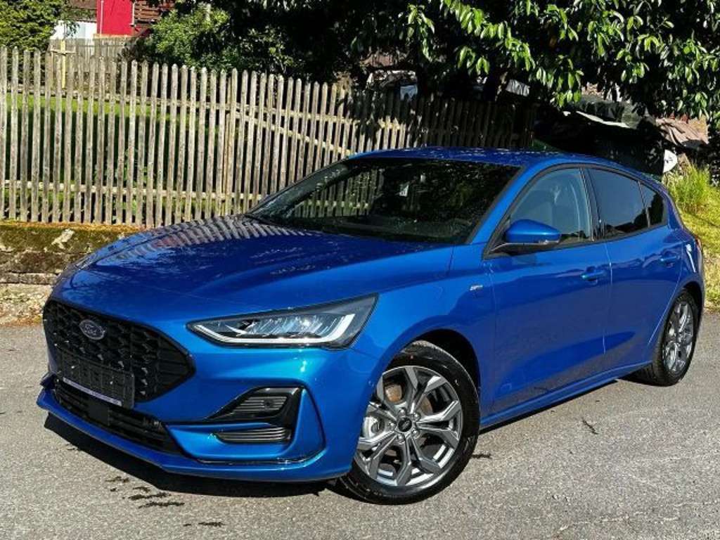 Ford Focus 2023 Hybride Benzine