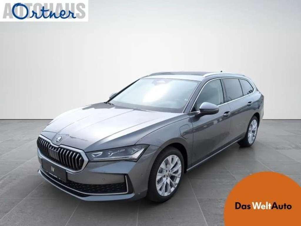 Skoda Superb 2024 Hybride Benzine
