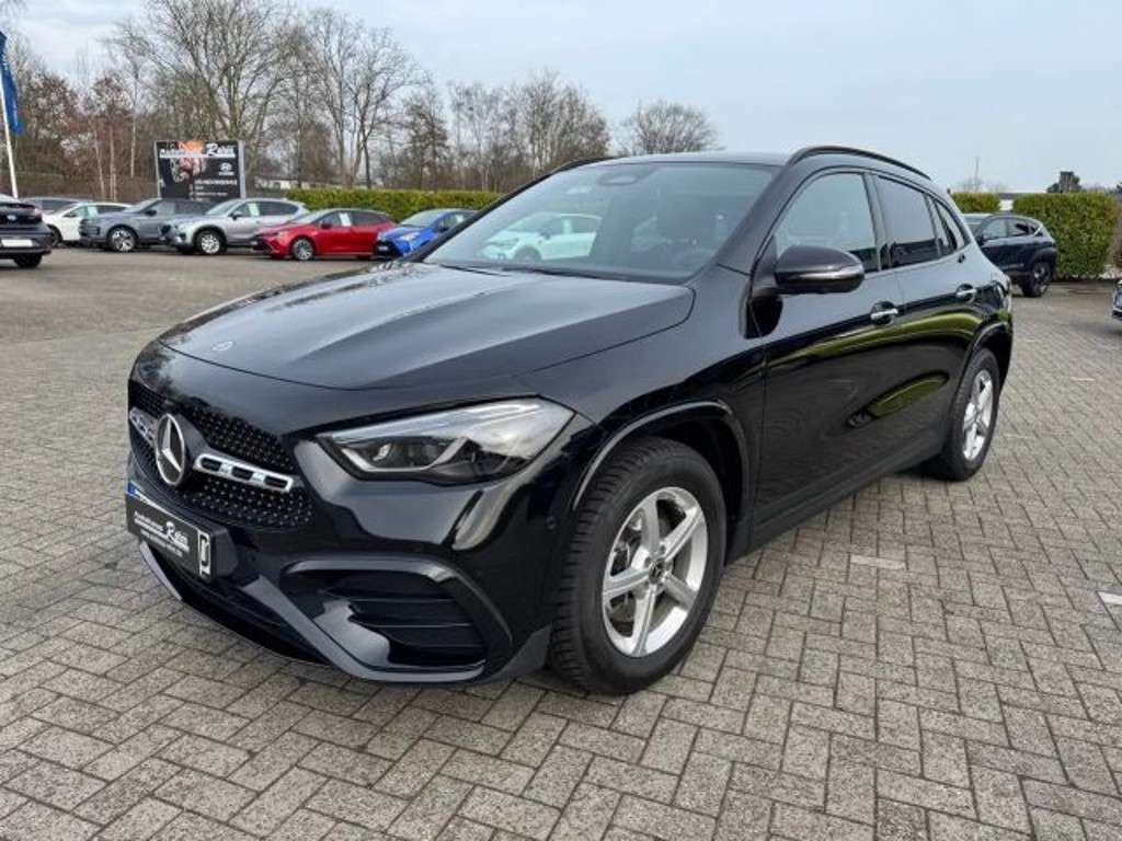 Mercedes-Benz GLA-Klasse 2024 Benzine
