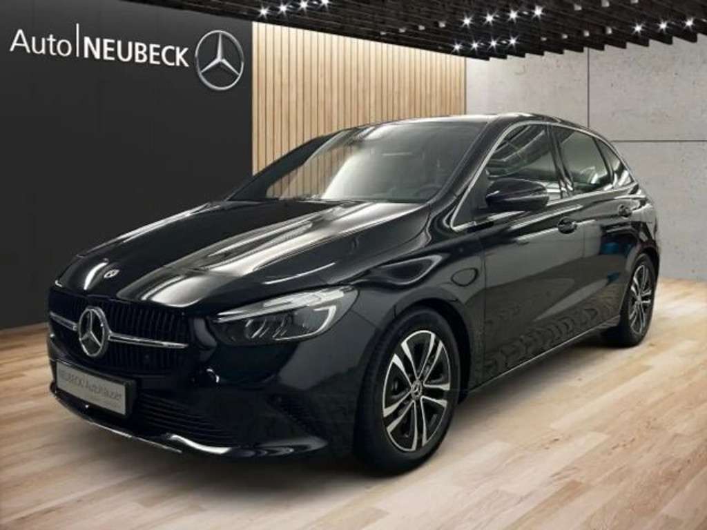 Mercedes-Benz B-Klasse 2024 Benzine