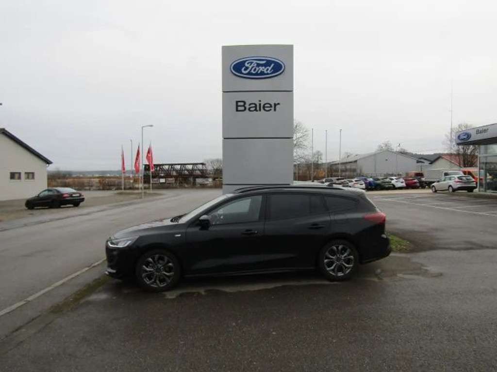 Ford Focus 2023 Benzine