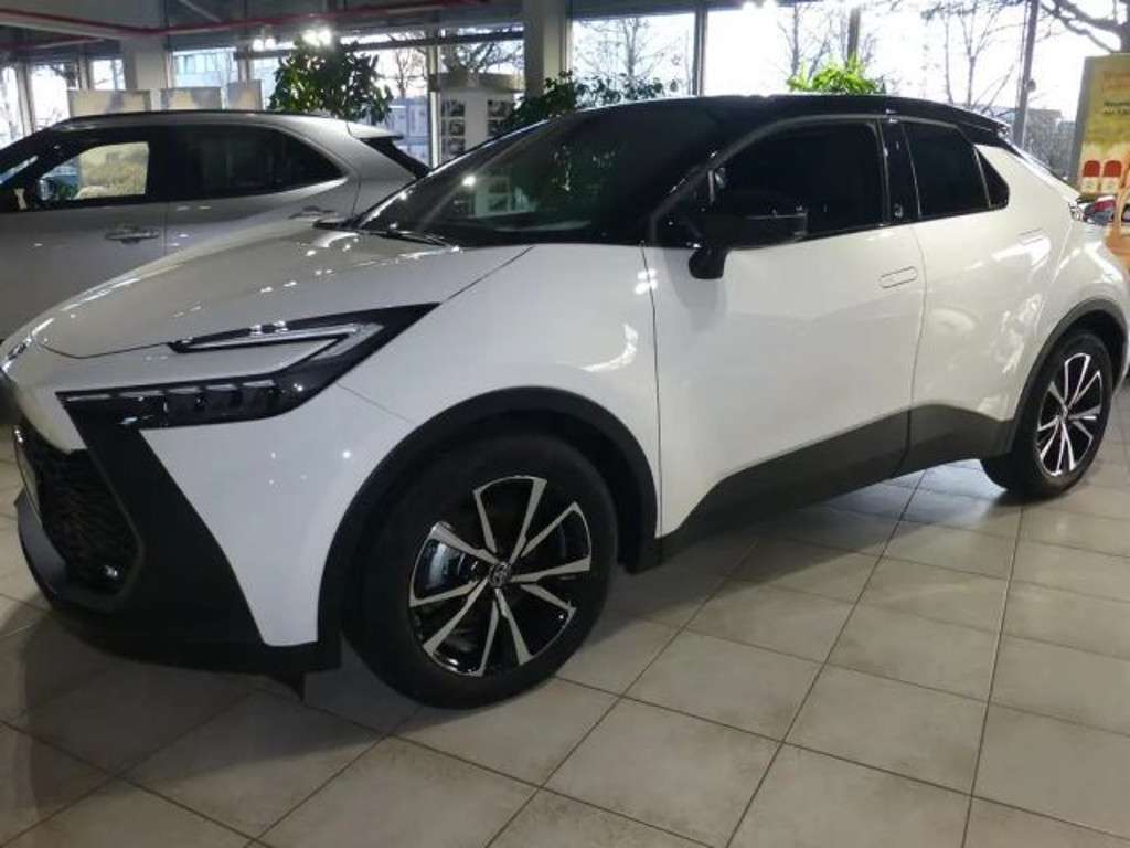 Toyota C-HR 2024 Benzine