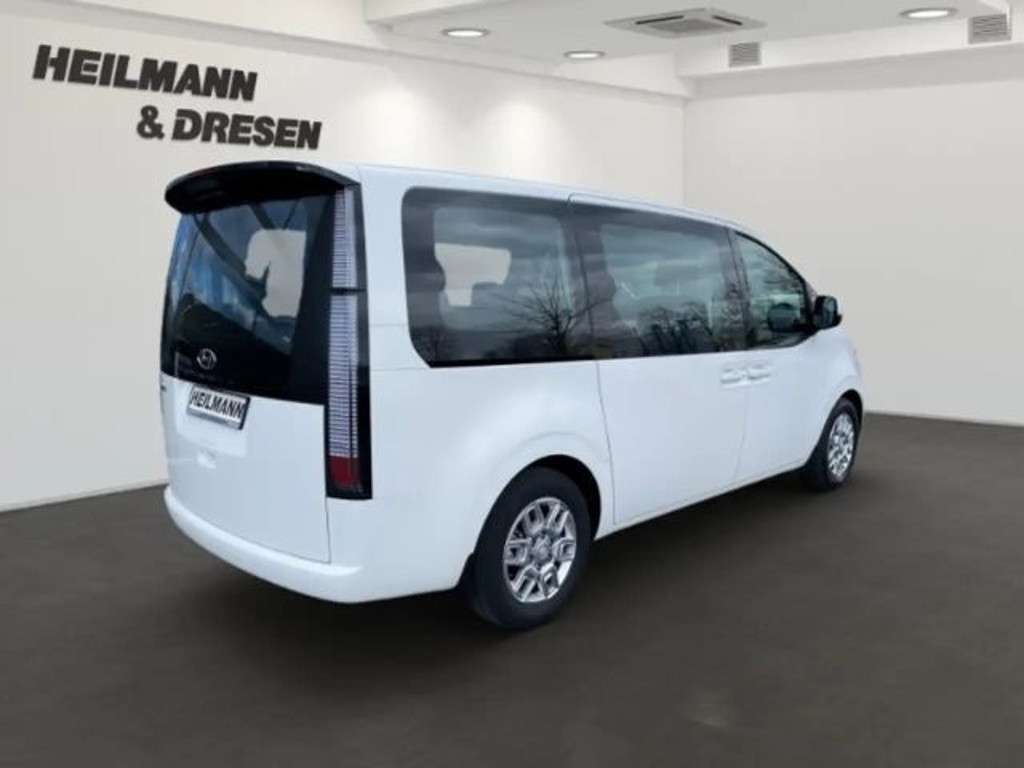 Hyundai Staria 2024 Diesel