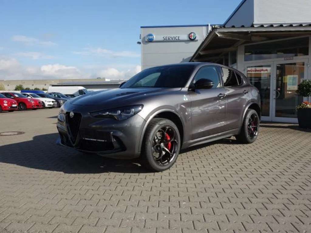 Alfa Romeo Stelvio 2024 Benzine