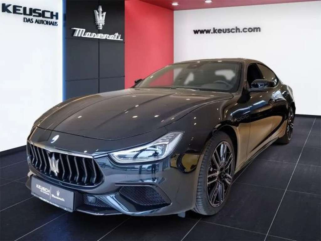 Maserati Ghibli 2023 Benzine