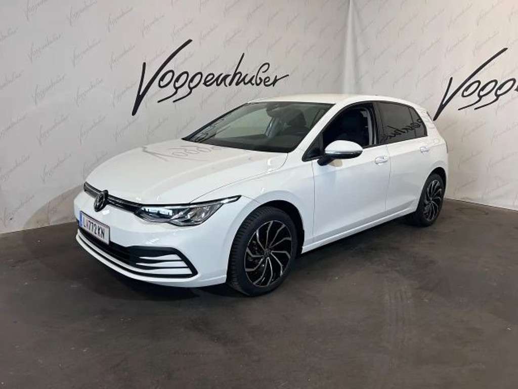 Volkswagen Golf 2024 Benzine