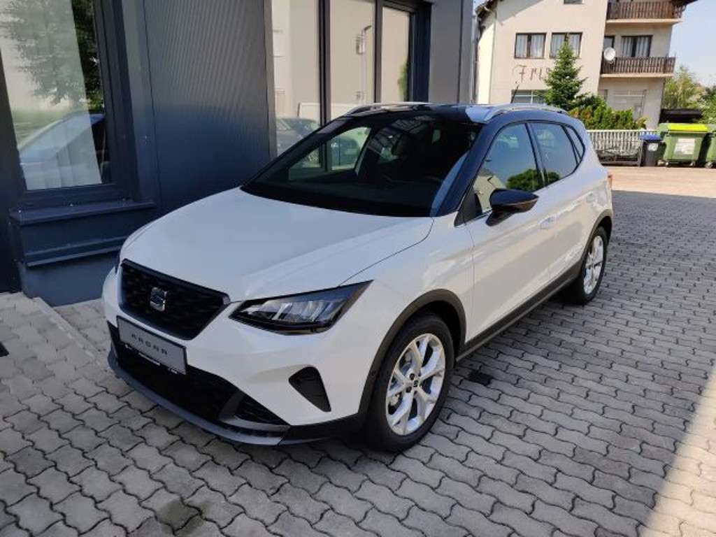 Seat Arona 2024 Benzine
