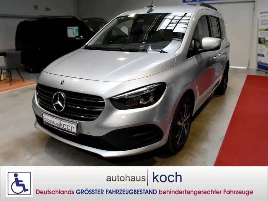 Mercedes-Benz T 180 2023 Benzine