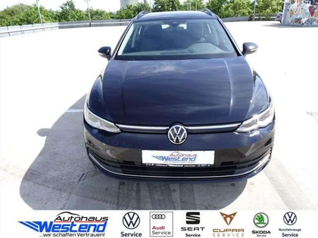 Volkswagen Golf 2024 Benzine