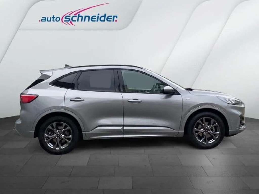 Ford Kuga 2021 Benzine