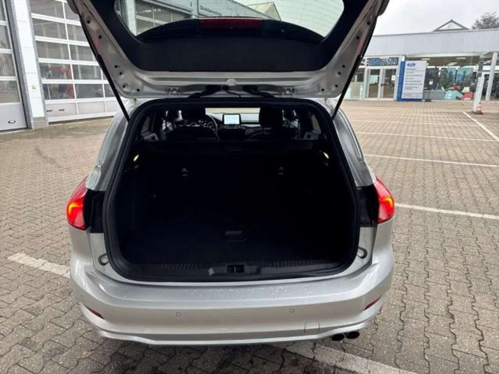 Ford Focus 2021 Benzine