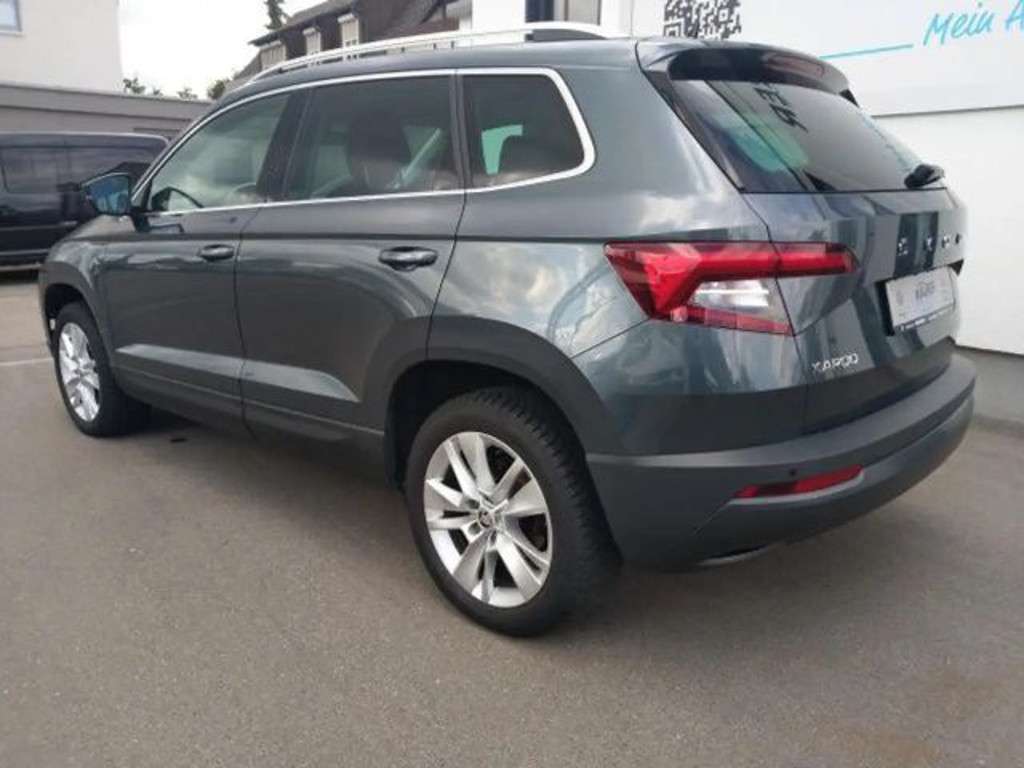 Skoda Karoq 2021 Benzine