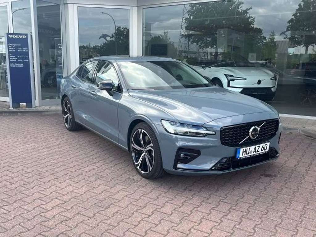 Volvo S60 2025 Benzine