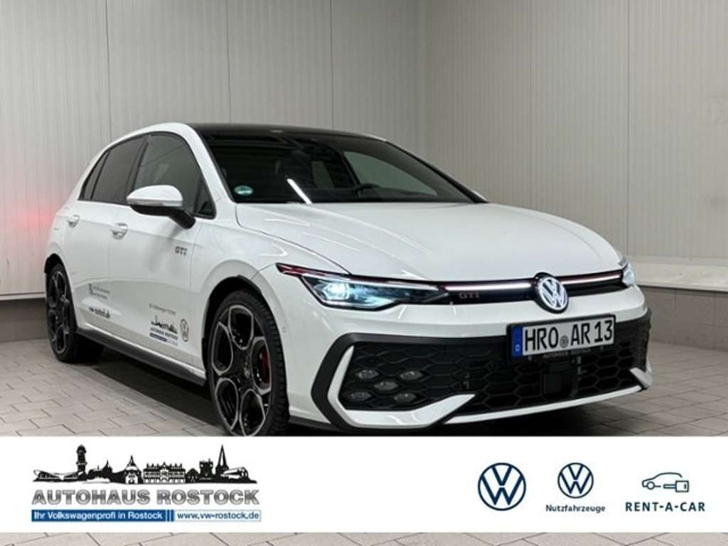 Volkswagen Golf 2025 Benzine