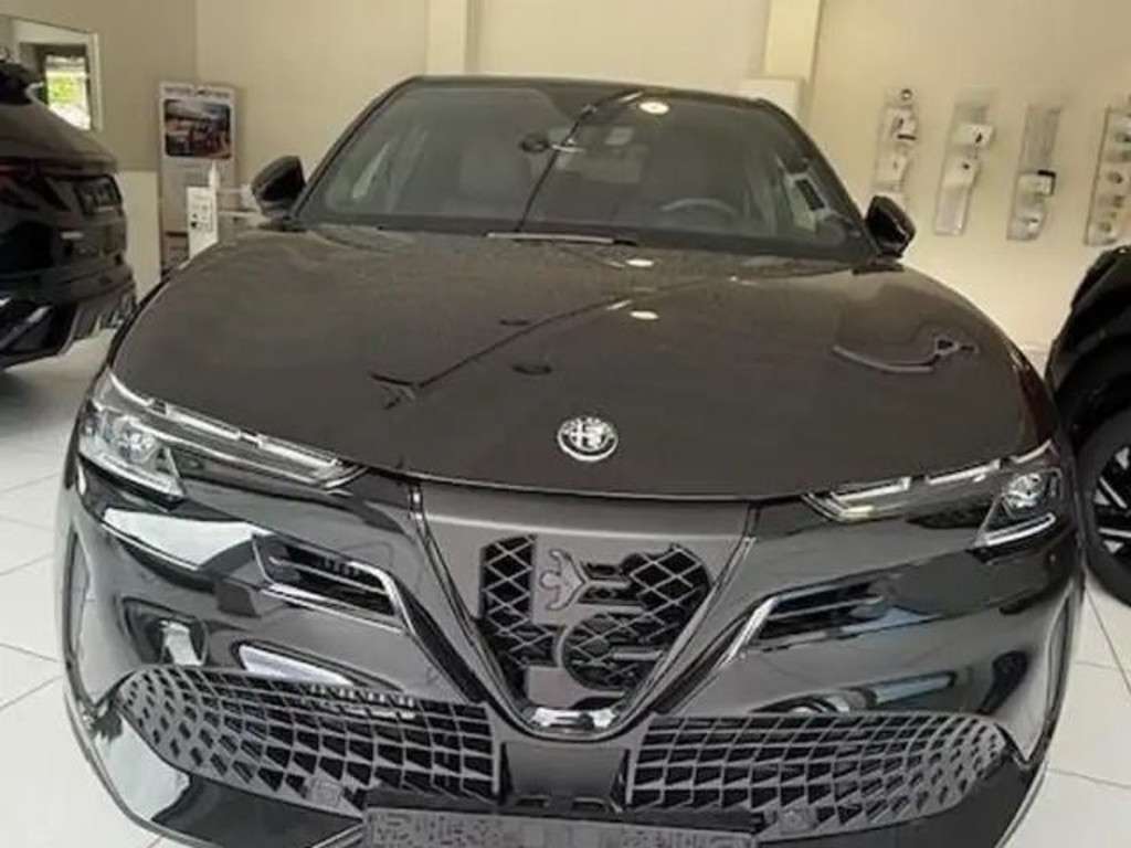 Alfa Romeo Junior 2025 Benzine