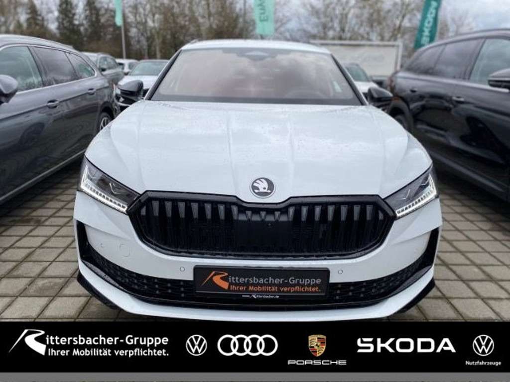 Skoda Superb 2025 Hybride Benzine