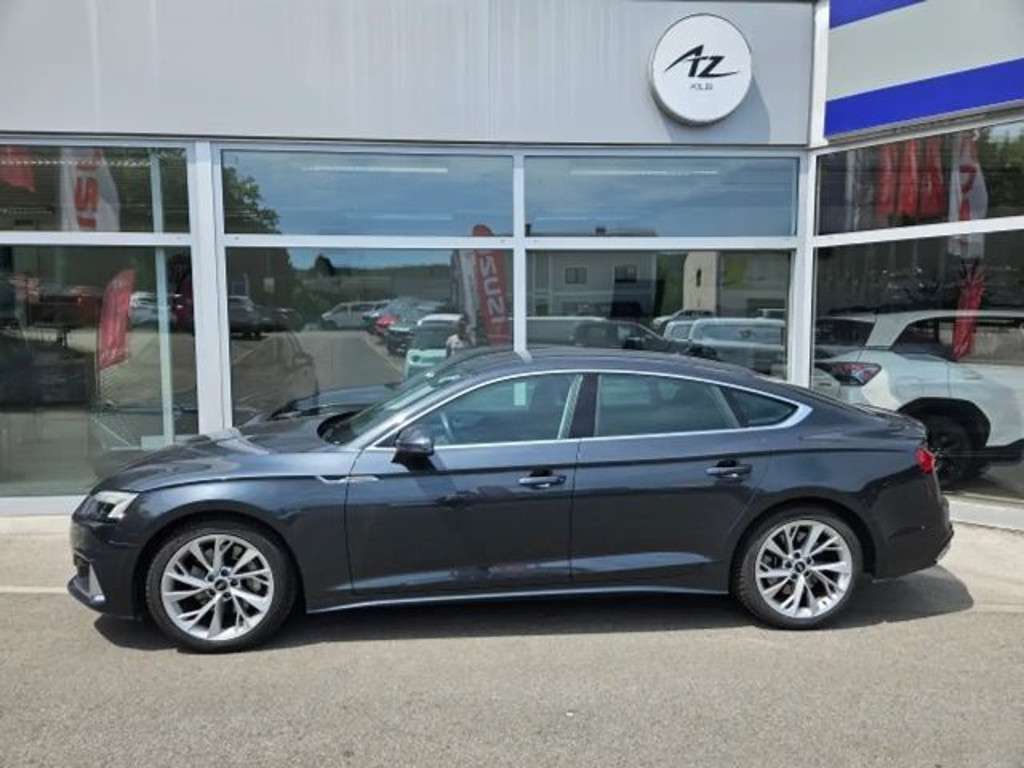 Audi A5 2022 Benzine