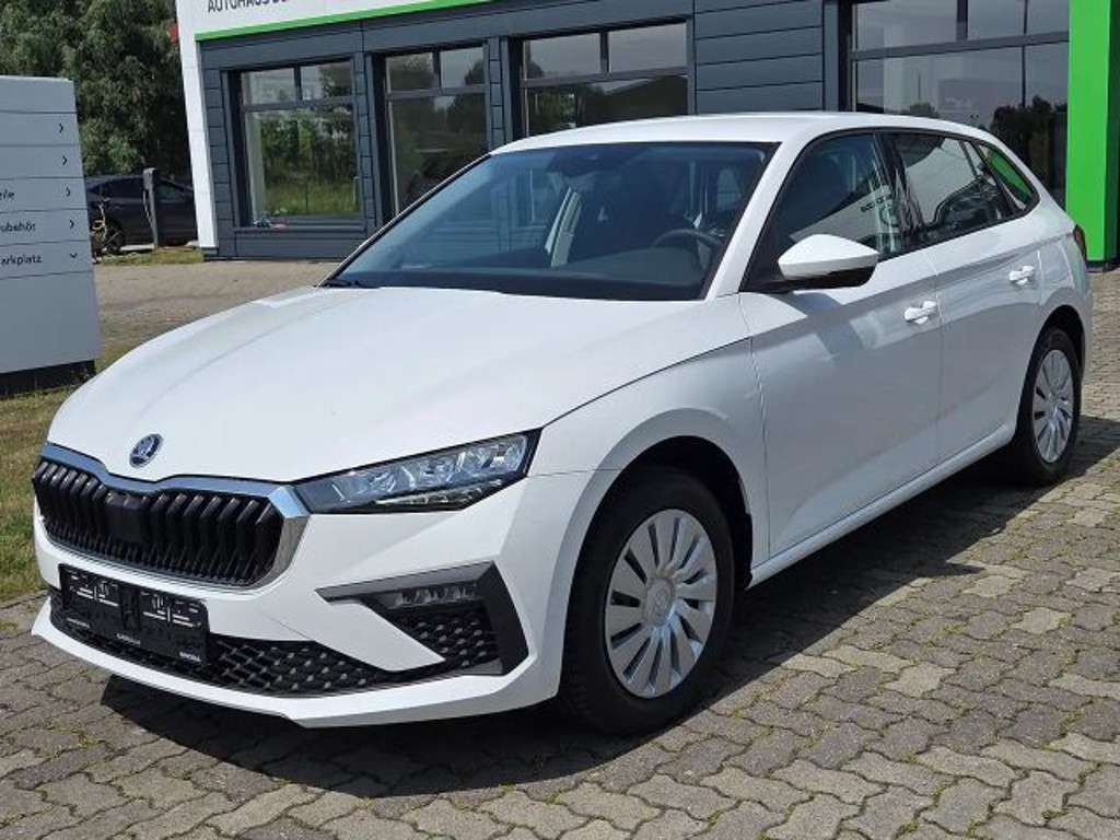 Skoda Scala 2025 Benzine