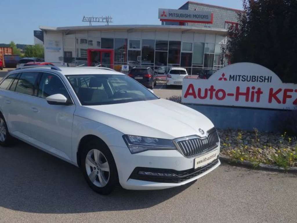 Skoda Superb 2023 Benzine