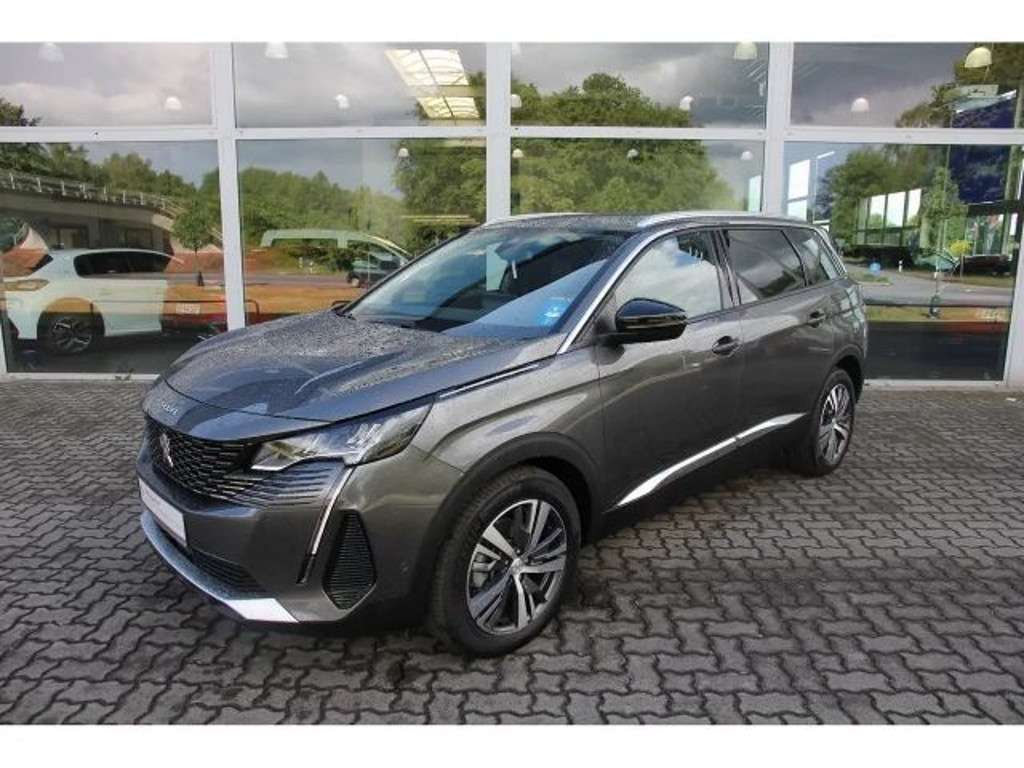 Peugeot 5008 2022 Benzine