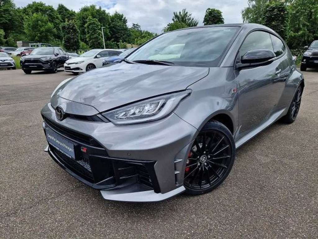 Toyota Yaris 2024 Benzine