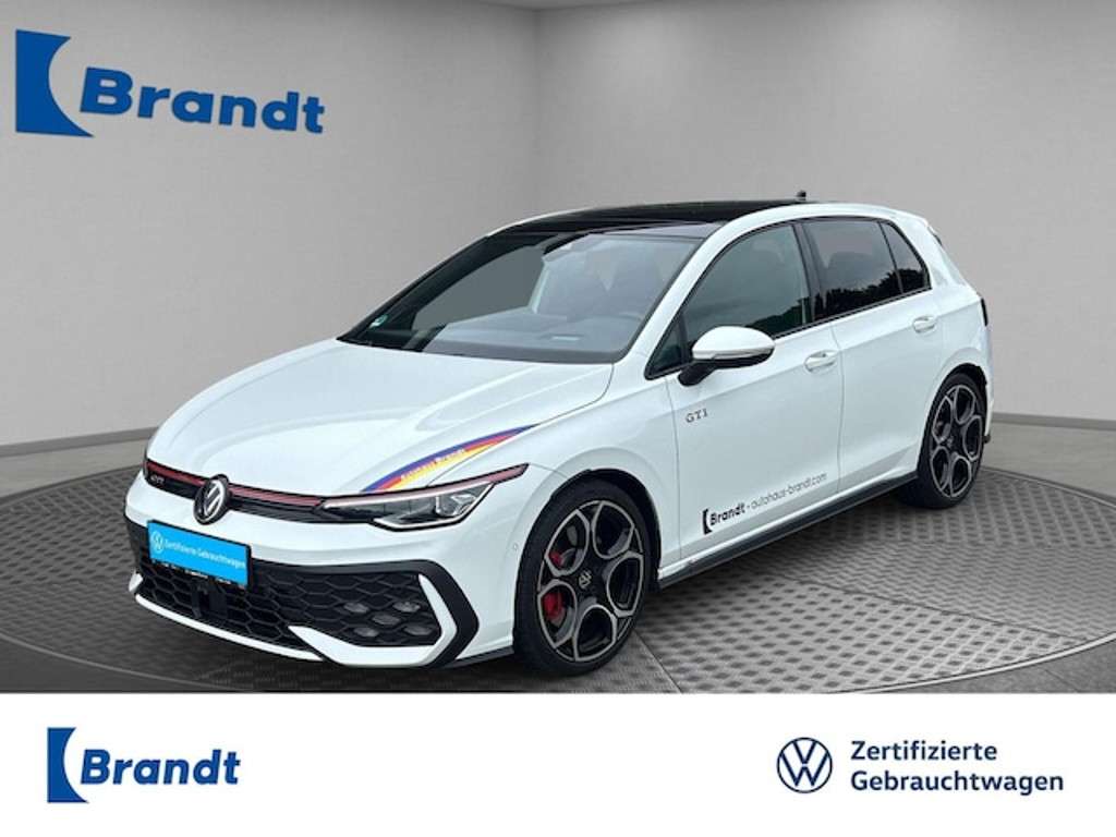 Volkswagen Golf 2025 Benzine